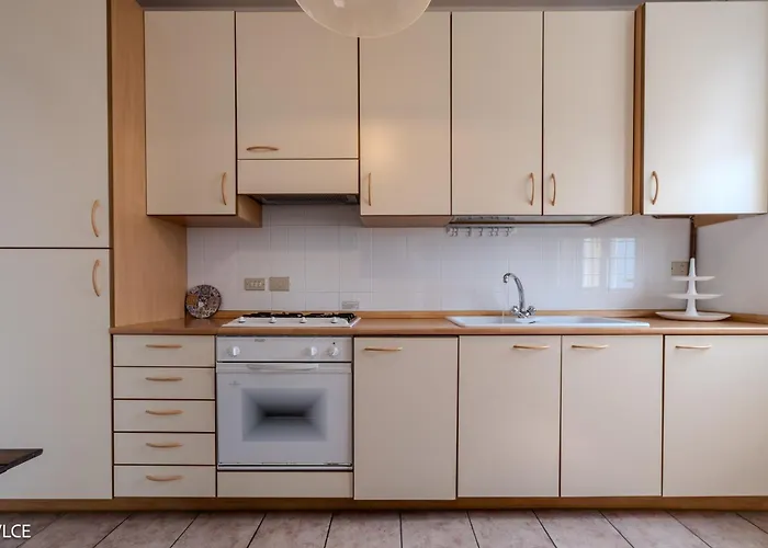 Sunset In Βαρένα